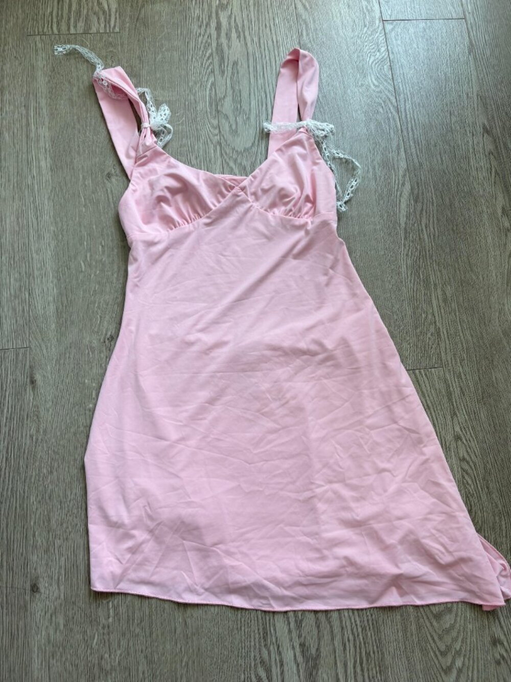 (BWT) EDIKTED PINK MINI DRESS